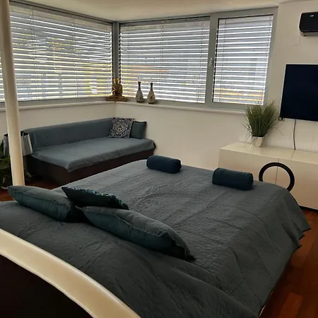 Riverside Loft - Castle View & Free Parking & Terrace リュブリャナ