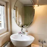 Apartma Riverside Loft - Castle View & Free Parking & Terrace *