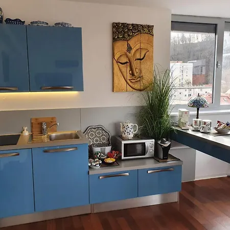 Riverside Loft - Castle View & Free Parking & Terrace *