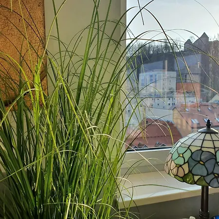 Riverside Loft - Castle View & Free Parking & Terrace Apartmán *