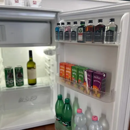 Riverside Loft - Castle View & Free Parking & Terrace